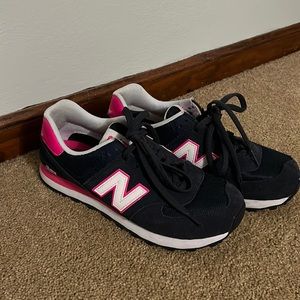 Women’s New Balance sneakers